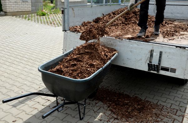 Bulk Mulch Delivery in Southport